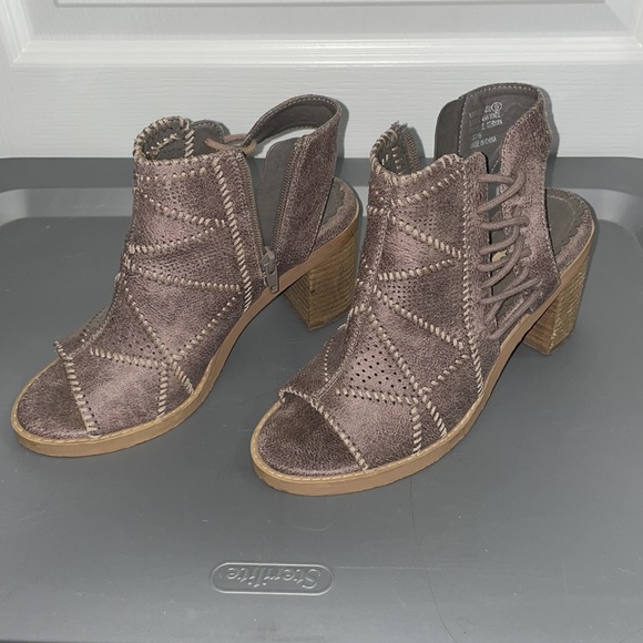 Booties - Picture 2 of 6